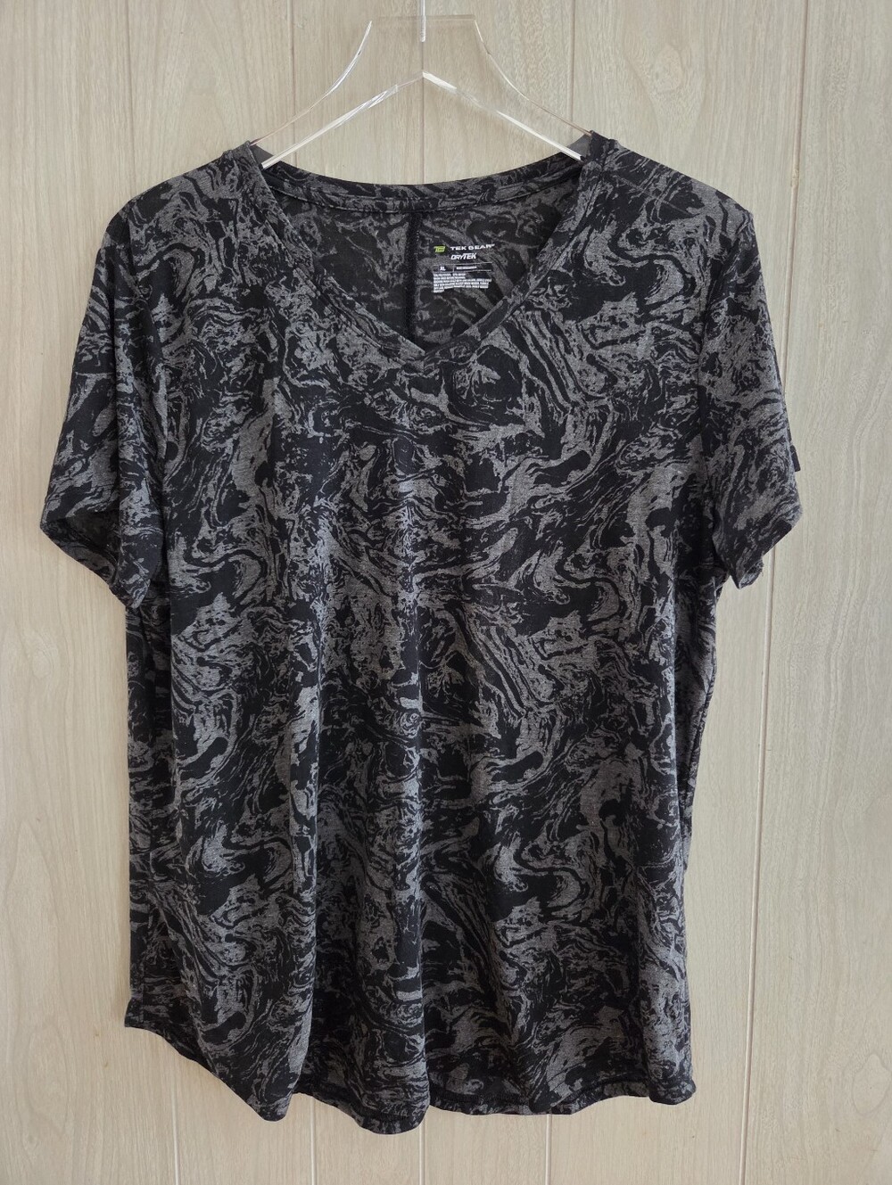 Tek Gear Drytek Gray Black Print Lighweight Tee T-Shirt Top XL